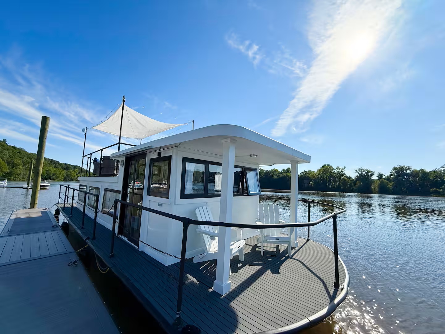 Second Glastonbury Marina Airbnb boat